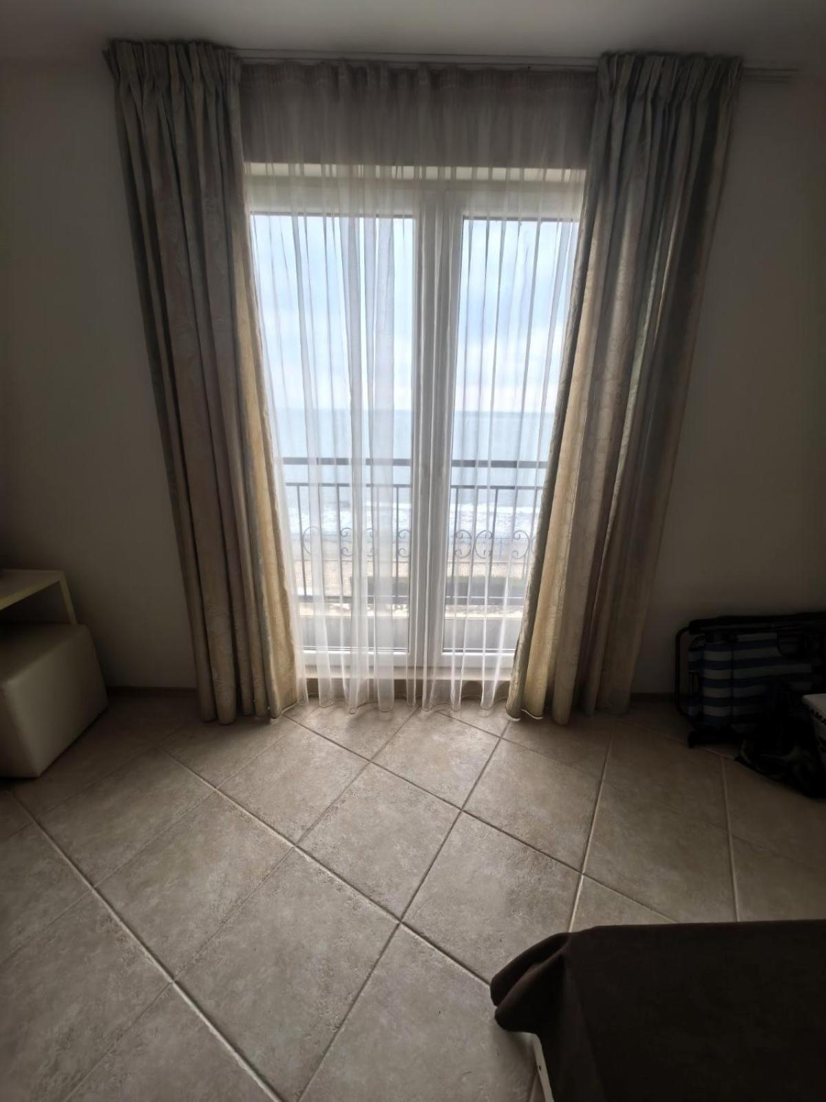 Dl Apartments 阿赫洛伊 外观 照片